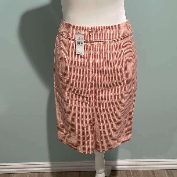 LOFT Skirt - Picture 3 of 8